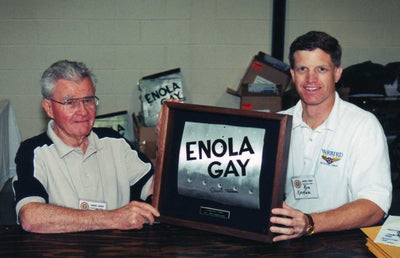 Paul Tibbets / ENOLA GAY